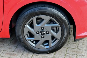 https://vehicle-cdn.autoleague.cloud/17006_41012296_14.jpg