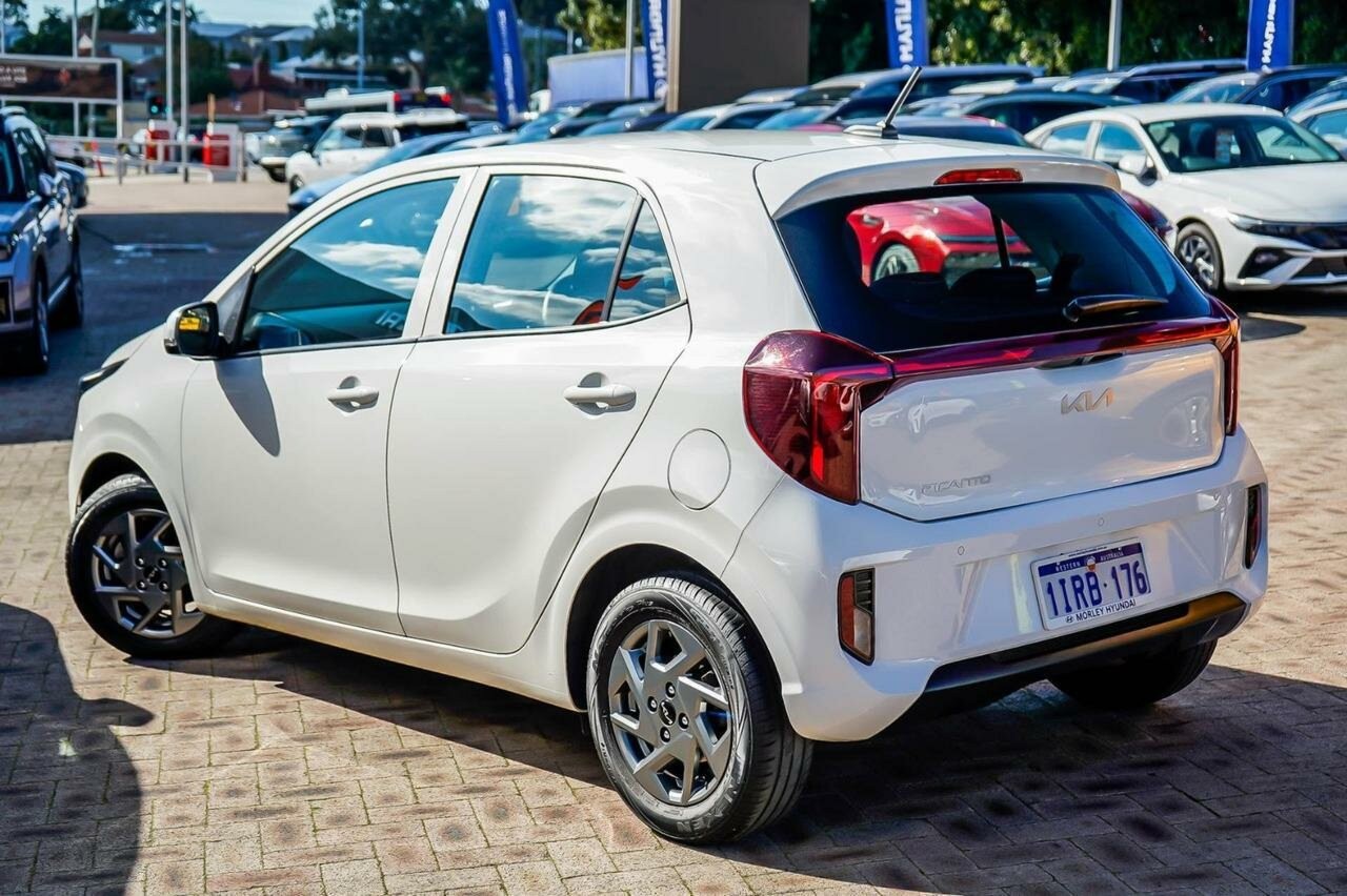 Kia Picanto image 2