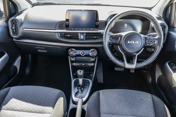 https://vehicle-cdn.autoleague.cloud/17006_41012302_19.jpg