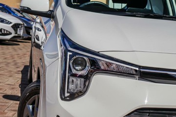 https://vehicle-cdn.autoleague.cloud/17006_41012302_7.jpg