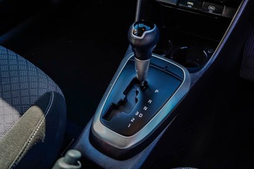 https://vehicle-cdn.autoleague.cloud/17006_41012308_12.jpg