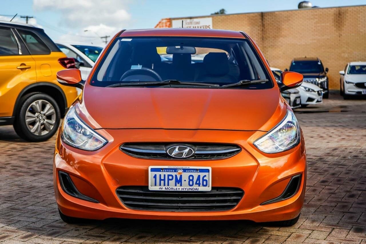 Hyundai Accent image 4