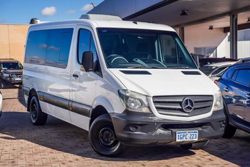https://vehicle-cdn.autoleague.cloud/17006_41012335_1.jpg