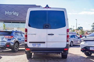 https://vehicle-cdn.autoleague.cloud/17006_41012335_21.jpg