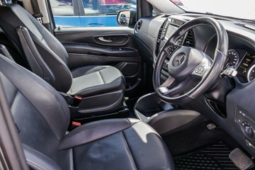 https://vehicle-cdn.autoleague.cloud/17006_41012338_15.jpg
