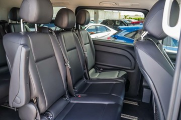 https://vehicle-cdn.autoleague.cloud/17006_41012338_17.jpg
