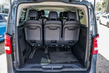 https://vehicle-cdn.autoleague.cloud/17006_41012338_20.jpg