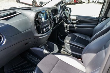 https://vehicle-cdn.autoleague.cloud/17006_41012338_21.jpg