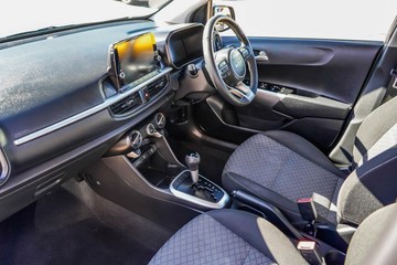 https://vehicle-cdn.autoleague.cloud/17006_41012341_10.jpg