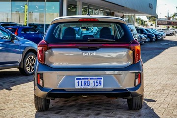 https://vehicle-cdn.autoleague.cloud/17006_41012341_5.jpg