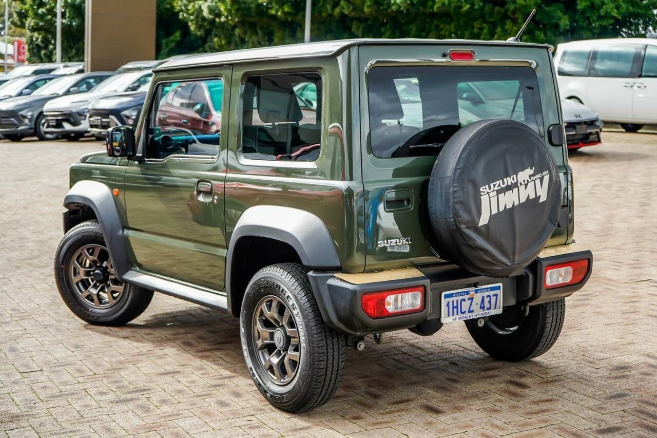 Suzuki Jimny image 2
