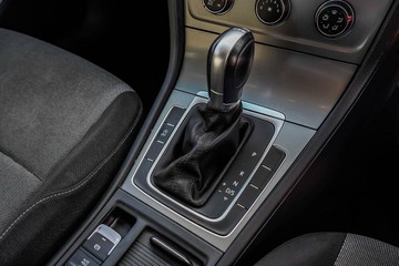 https://vehicle-cdn.autoleague.cloud/17006_41012434_12.jpg