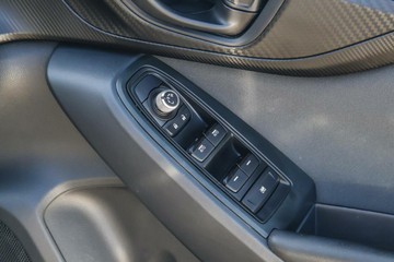 https://vehicle-cdn.autoleague.cloud/17006_41012443_15.jpg