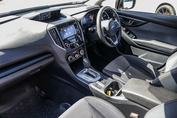 https://vehicle-cdn.autoleague.cloud/17006_41012443_22.jpg