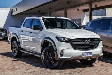 https://vehicle-cdn.autoleague.cloud/17006_41012463_1.jpg