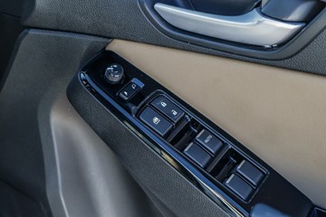 https://vehicle-cdn.autoleague.cloud/17006_41012463_15.jpg