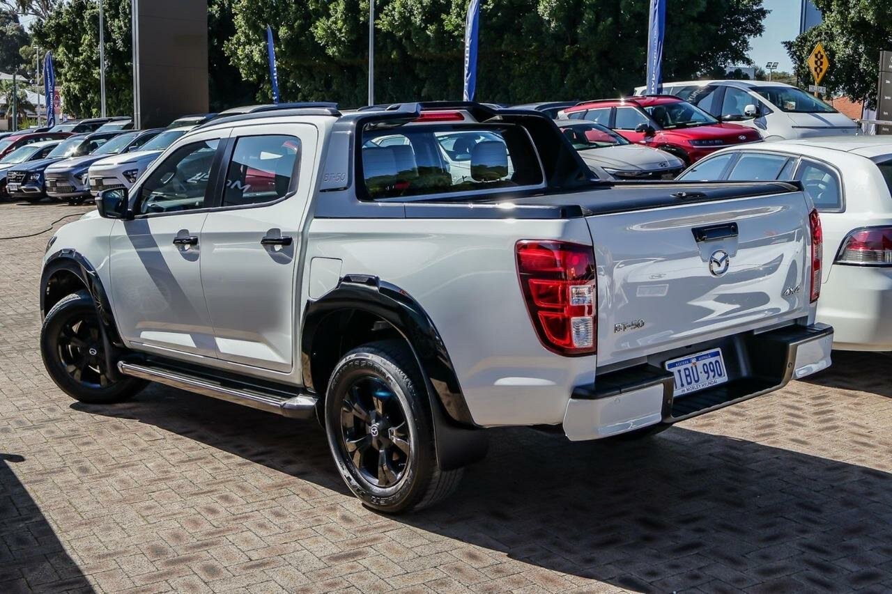 Mazda Bt-50 image 2