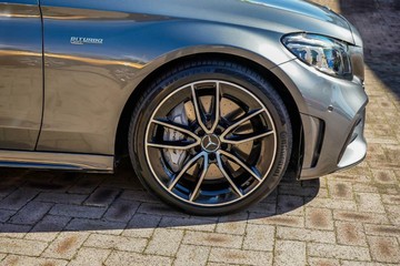 https://vehicle-cdn.autoleague.cloud/17006_41012481_10.jpg