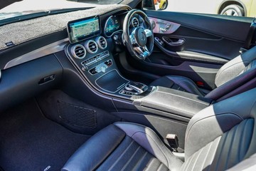 https://vehicle-cdn.autoleague.cloud/17006_41012481_23.jpg