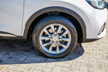 https://vehicle-cdn.autoleague.cloud/17006_41012485_10.jpg