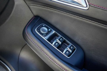 https://vehicle-cdn.autoleague.cloud/17006_41012485_16.jpg
