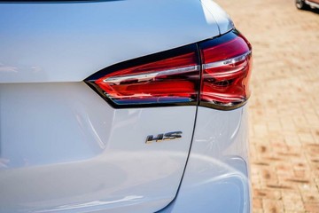 https://vehicle-cdn.autoleague.cloud/17006_41012485_9.jpg