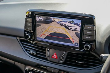 https://vehicle-cdn.autoleague.cloud/17006_41012511_13.jpg