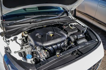 https://vehicle-cdn.autoleague.cloud/17006_41012511_20.jpg