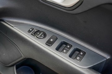 https://vehicle-cdn.autoleague.cloud/17006_41012516_15.jpg