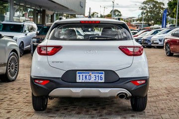 https://vehicle-cdn.autoleague.cloud/17006_41012516_5.jpg