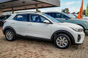 https://vehicle-cdn.autoleague.cloud/17006_41012518_3.jpg