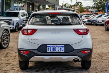 https://vehicle-cdn.autoleague.cloud/17006_41012518_5.jpg