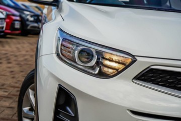 https://vehicle-cdn.autoleague.cloud/17006_41012518_7.jpg