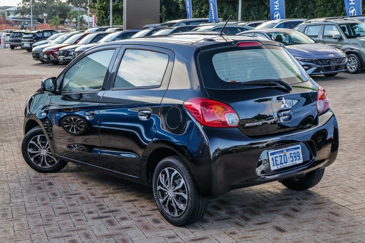 Mitsubishi Mirage image 2