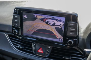 https://vehicle-cdn.autoleague.cloud/17006_41012554_14.jpg