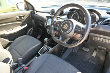 https://vehicle-cdn.autoleague.cloud/17006_41012558_16.jpg