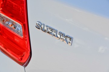 https://vehicle-cdn.autoleague.cloud/17006_41012558_5.jpg