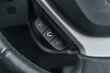 https://vehicle-cdn.autoleague.cloud/17006_41012565_16.jpg