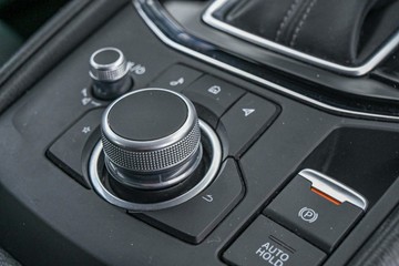 https://vehicle-cdn.autoleague.cloud/17006_41012576_13.jpg