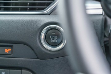 https://vehicle-cdn.autoleague.cloud/17006_41012576_14.jpg