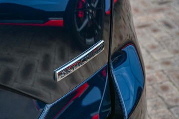 https://vehicle-cdn.autoleague.cloud/17006_41012576_6.jpg