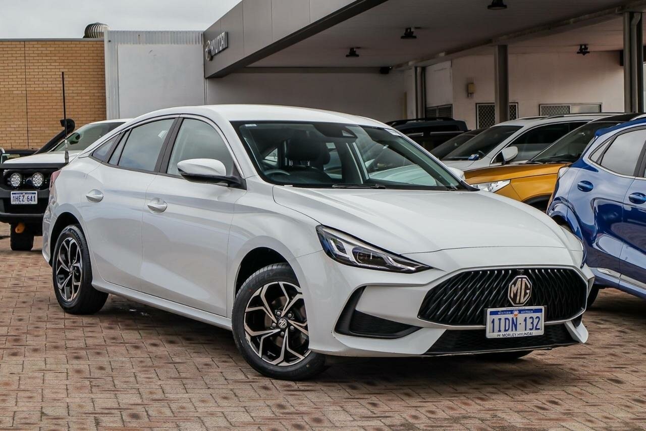 MG Mg5 image 1