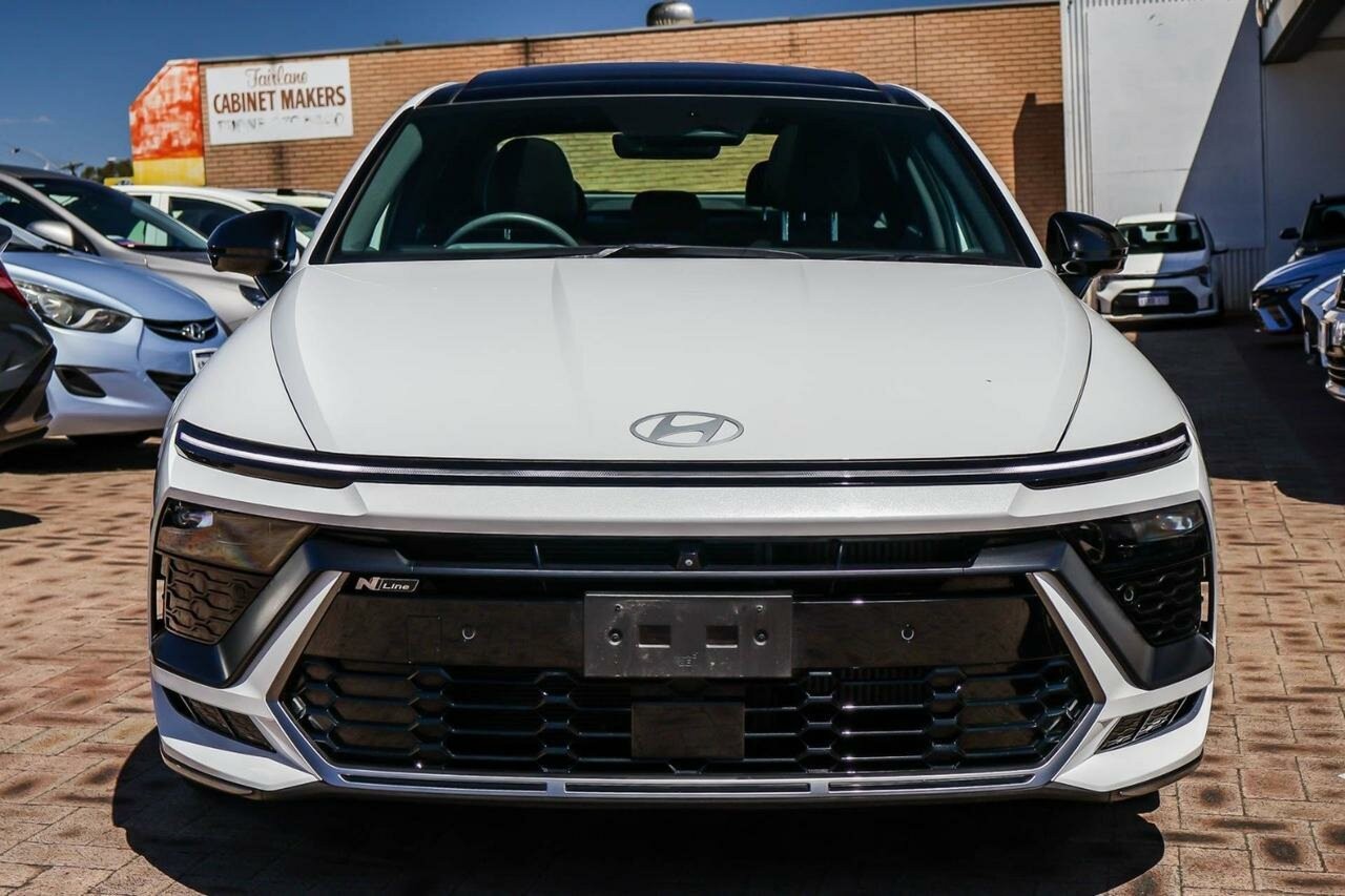 Hyundai Sonata image 4