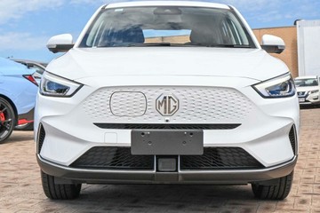 https://vehicle-cdn.autoleague.cloud/17006_41012618_10.jpg