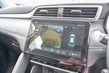 https://vehicle-cdn.autoleague.cloud/17006_41012618_14.jpg