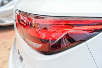 https://vehicle-cdn.autoleague.cloud/17006_41012618_7.jpg