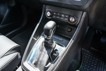 https://vehicle-cdn.autoleague.cloud/17006_41012653_10.jpg