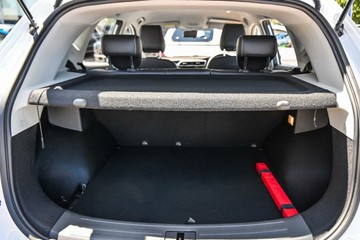 https://vehicle-cdn.autoleague.cloud/17006_41012653_17.jpg