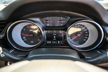https://vehicle-cdn.autoleague.cloud/17006_41012654_11.jpg