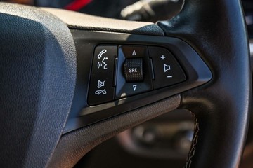 https://vehicle-cdn.autoleague.cloud/17006_41012654_15.jpg